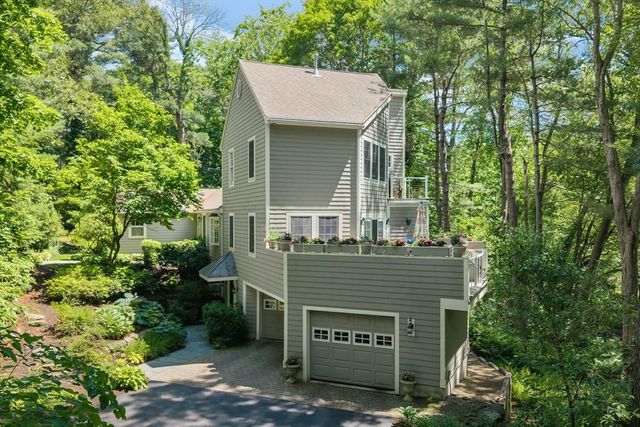 44 Old Rd, Weston, MA 02493