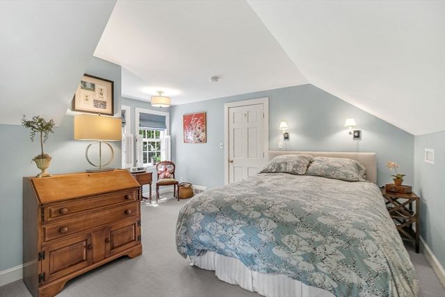 44 Old Rd, Weston, MA 02493
