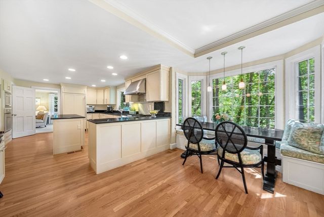 44 Old Rd, Weston, MA 02493