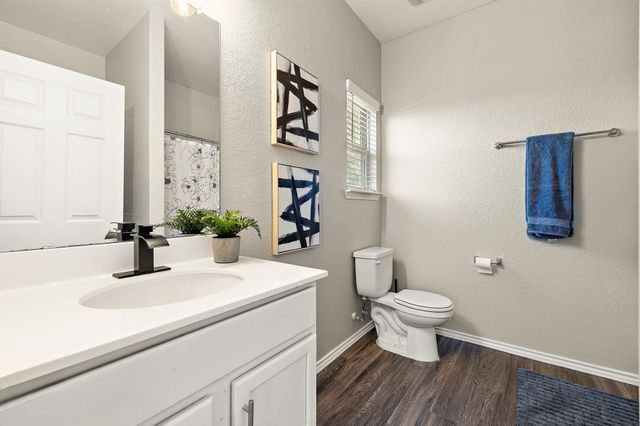 323 Zuma DR, Liberty Hill, TX 78642