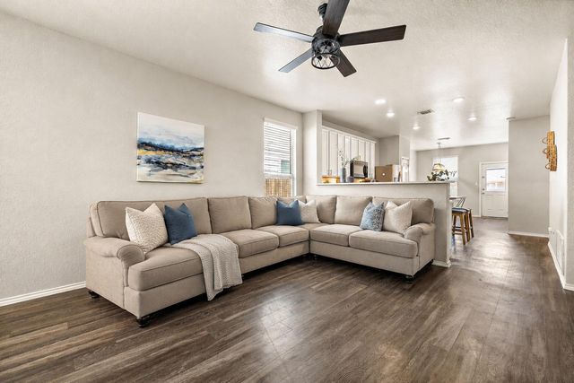 323 Zuma DR, Liberty Hill, TX 78642