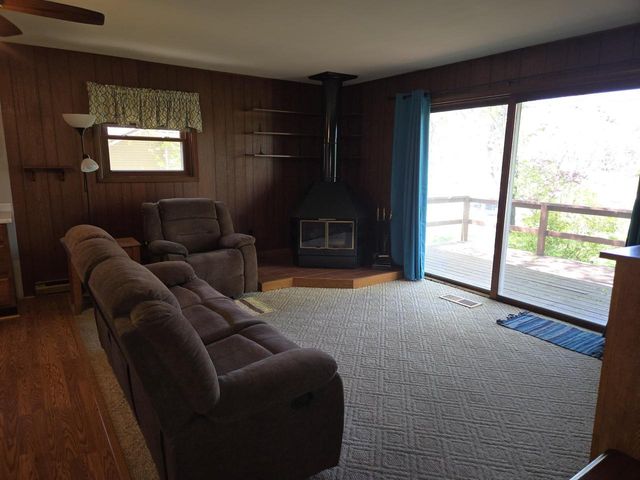 3217 3rd Court, Oxford, WI 53952