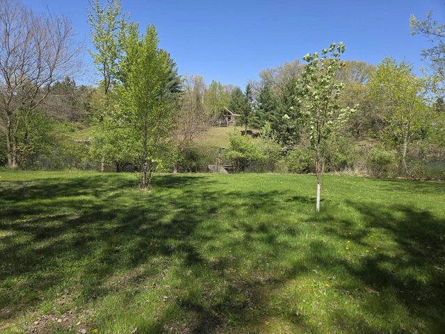 3217 3rd Court, Oxford, WI 53952