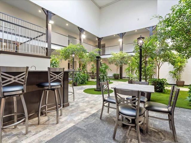 1871 Ellis Boulevard NW 202, Cedar Rapids, IA 52405