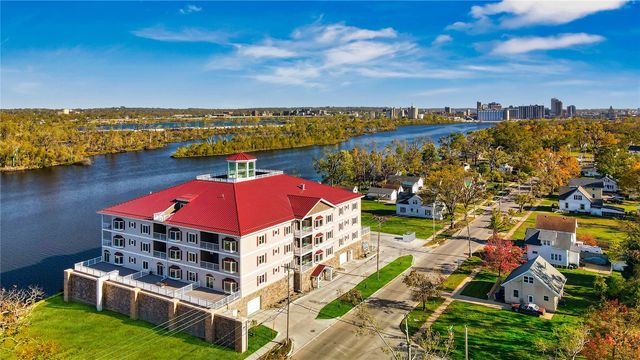 1871 Ellis Boulevard NW 202, Cedar Rapids, IA 52405