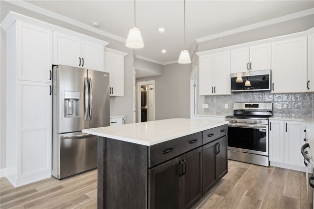 1871 Ellis Boulevard NW 202, Cedar Rapids, IA 52405