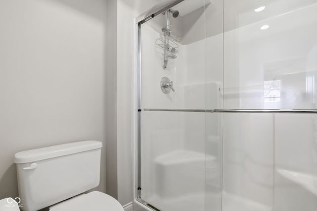 600 N Elm Street, Zionsville, IN 46077