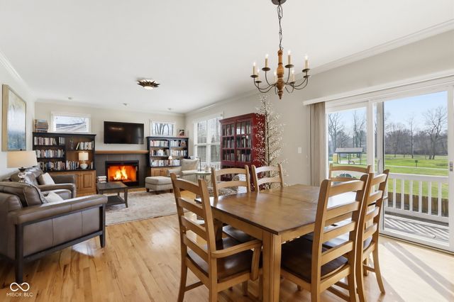 600 N Elm Street, Zionsville, IN 46077