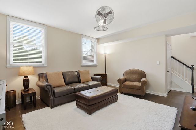 600 N Elm Street, Zionsville, IN 46077