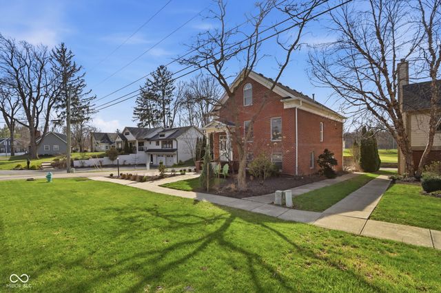 600 N Elm Street, Zionsville, IN 46077