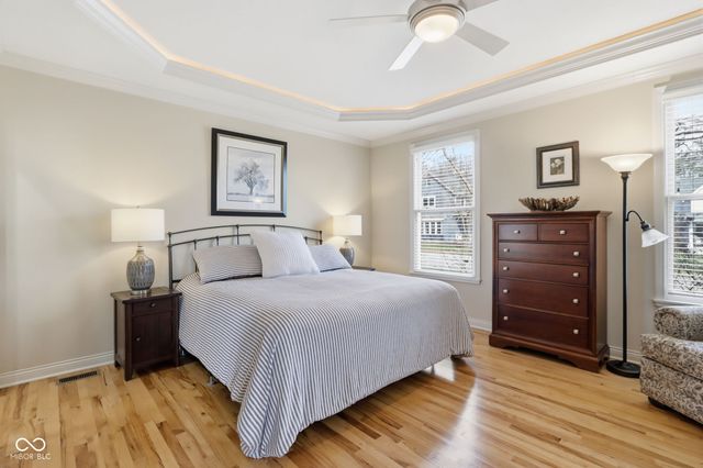 600 N Elm Street, Zionsville, IN 46077