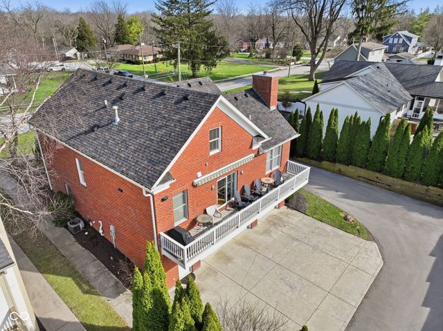 600 N Elm Street, Zionsville, IN 46077