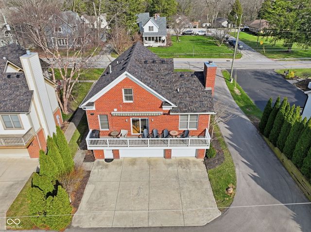 600 N Elm Street, Zionsville, IN 46077