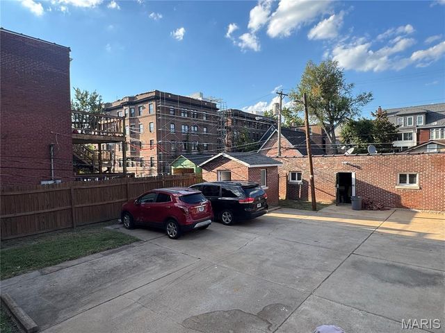 5147 Waterman Boulevard 1, St Louis, MO 63108