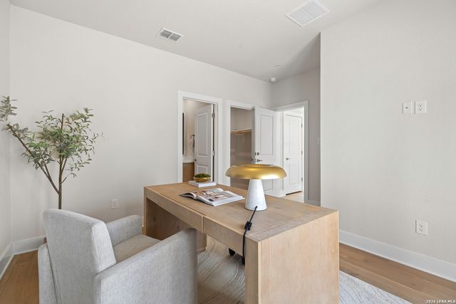 543 McMonigal Pl Bldg 2, San Antonio, TX 78210