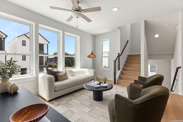 543 McMonigal Pl Bldg 2, San Antonio, TX 78210