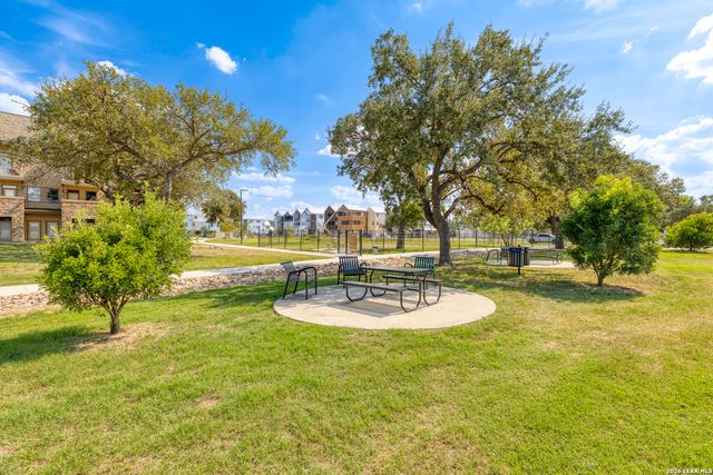 543 McMonigal Pl Bldg 2, San Antonio, TX 78210