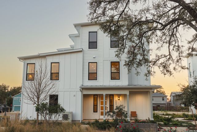 543 McMonigal Pl Bldg 2, San Antonio, TX 78210