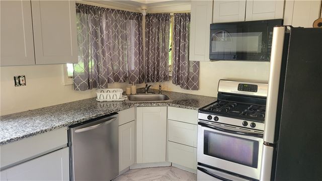 11032 Azalea Dr, Penn Hills, PA 15235