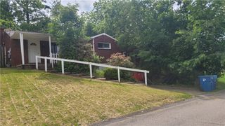 11032 Azalea Dr, Penn Hills, PA 15235