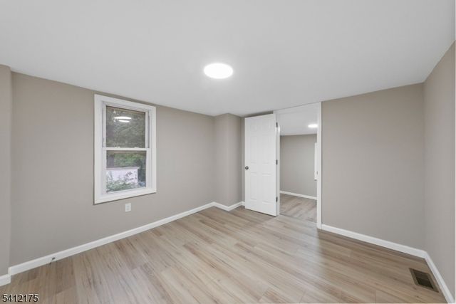 208 E 8Th Ave, Roselle Boro, NJ 07203