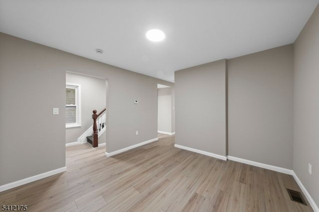 208 E 8Th Ave, Roselle Boro, NJ 07203