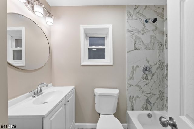 208 E 8Th Ave, Roselle Boro, NJ 07203