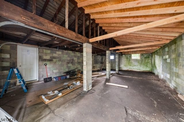 208 E 8Th Ave, Roselle Boro, NJ 07203