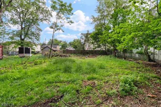 208 E 8Th Ave, Roselle Boro, NJ 07203