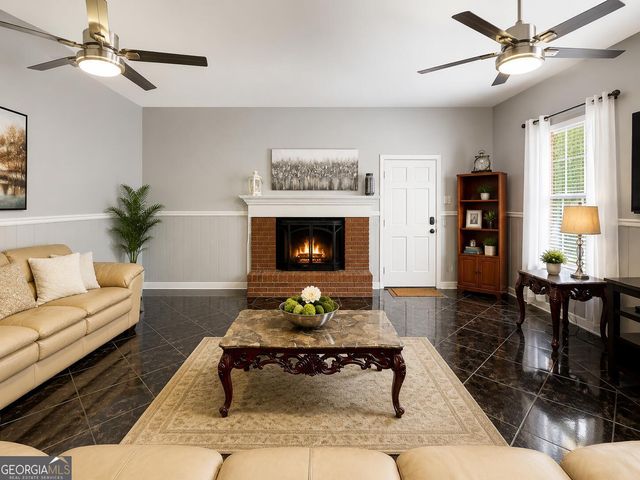 1950 Honeybee Creek Drive, Griffin, GA 30224