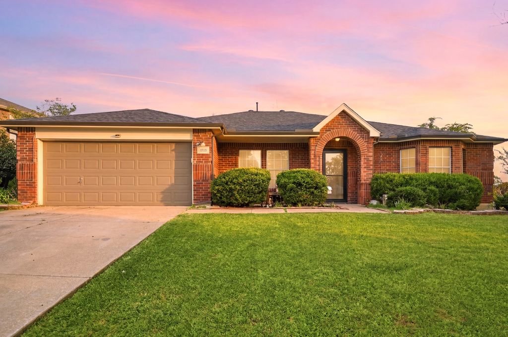 1213 Hampton Drive, Forney, TX 75126