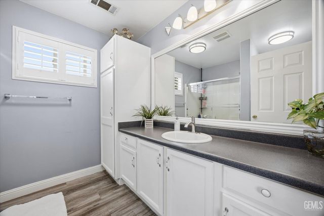 12207 Quiet Pasture Drive, Bakersfield, CA 93312