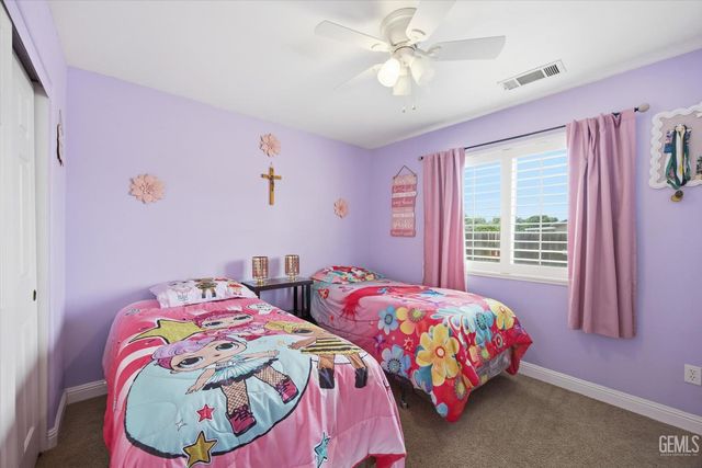 12207 Quiet Pasture Drive, Bakersfield, CA 93312