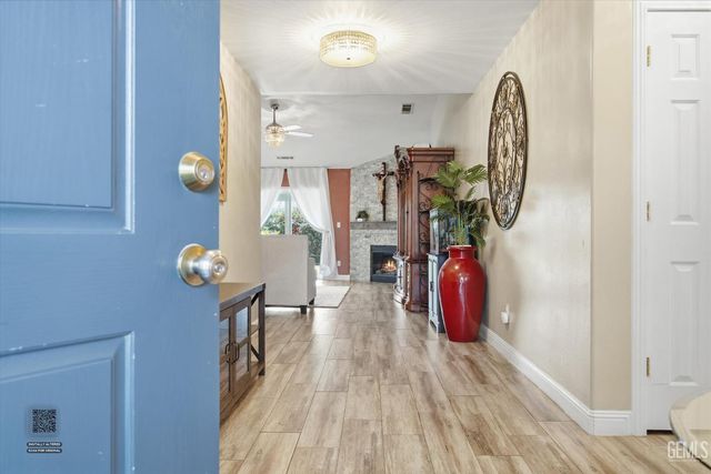 12207 Quiet Pasture Drive, Bakersfield, CA 93312