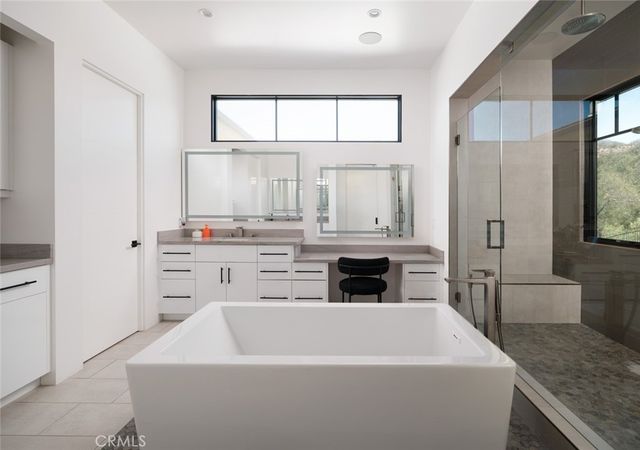 19892 Summit Trail Road, Trabuco Canyon, CA 92679