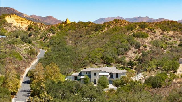 19892 Summit Trail Road, Trabuco Canyon, CA 92679