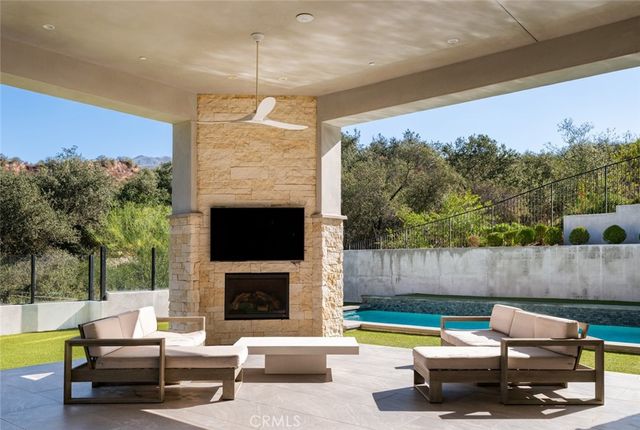 19892 Summit Trail Road, Trabuco Canyon, CA 92679