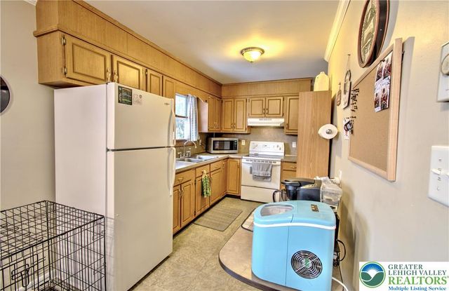 25 Stedman Avenue, Lehighton Boro, PA 18235