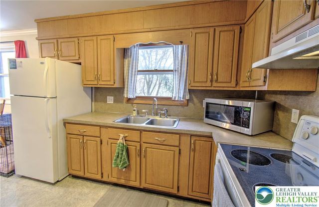 25 Stedman Avenue, Lehighton Boro, PA 18235