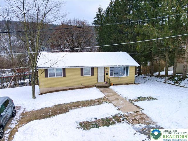 25 Stedman Avenue, Lehighton Boro, PA 18235