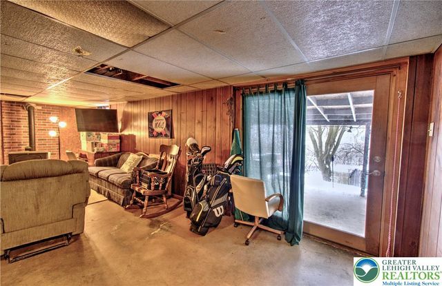 25 Stedman Avenue, Lehighton Boro, PA 18235