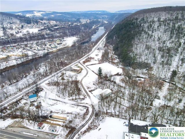 25 Stedman Avenue, Lehighton Boro, PA 18235