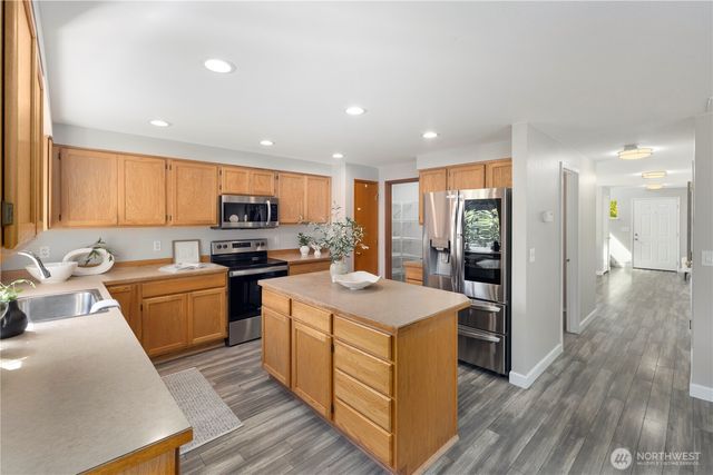 19919 101st Ave SE, Renton, WA 98055
