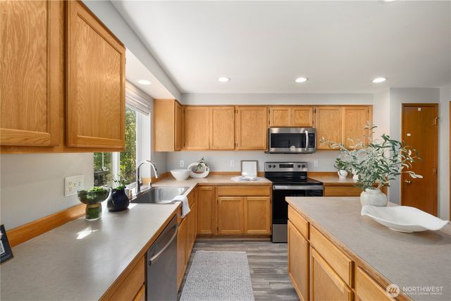 19919 101st Ave SE, Renton, WA 98055