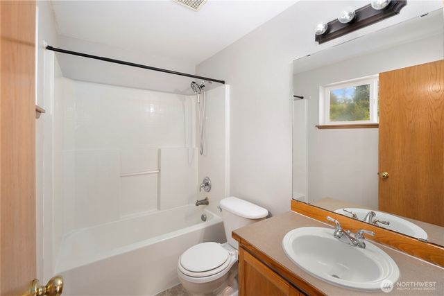 19919 101st Ave SE, Renton, WA 98055