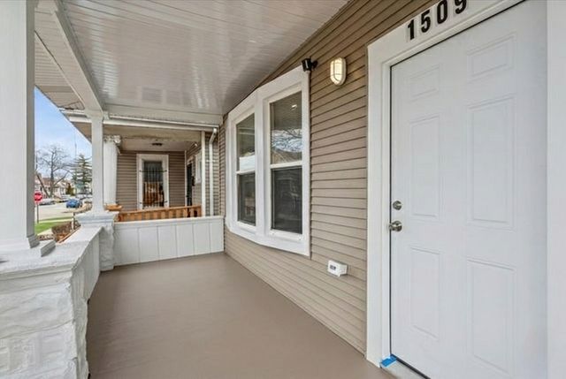 1509 W 72nd Place, Chicago, IL 60636