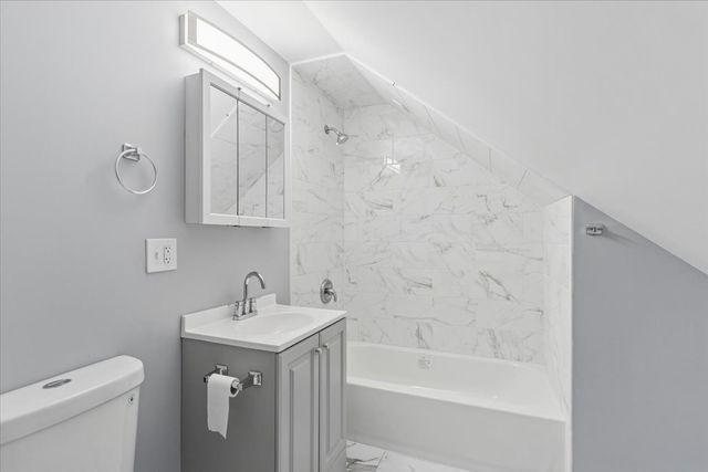 1509 W 72nd Place, Chicago, IL 60636