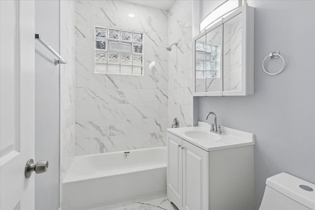 1509 W 72nd Place, Chicago, IL 60636