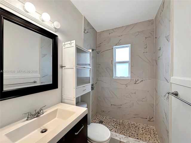 965 Bay Dr 4, Miami Beach, FL 33141