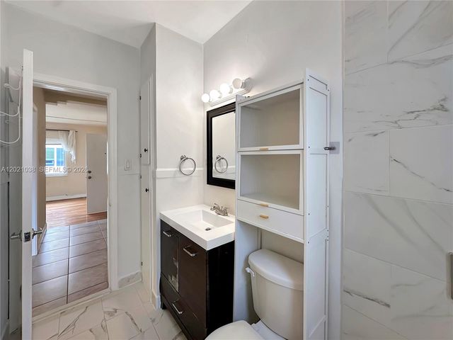 965 Bay Dr 4, Miami Beach, FL 33141